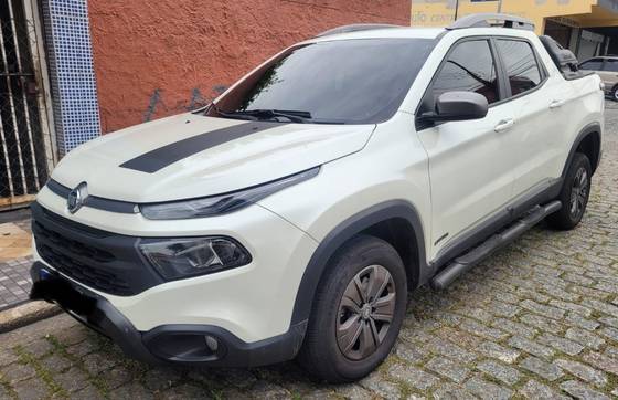 FIAT TORO 1.8 16V EVO FLEX FREEDOM AT6 FIAT TORO 1.8 16V EVO FLEX FREEDOM AT6
